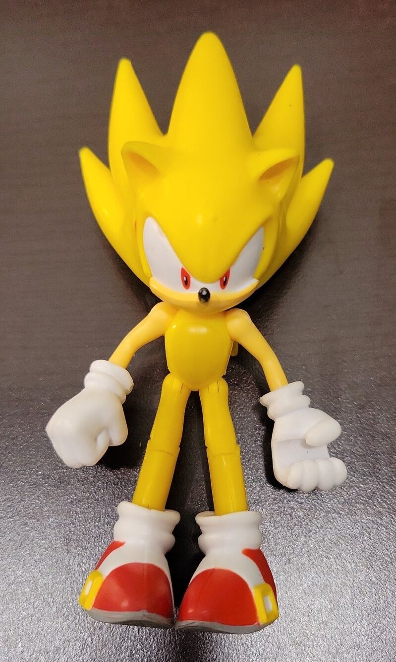 Jakks Pacific Sonic the Hedgehog Yellow Super Sonic 4" 5” Poseable Action Figure